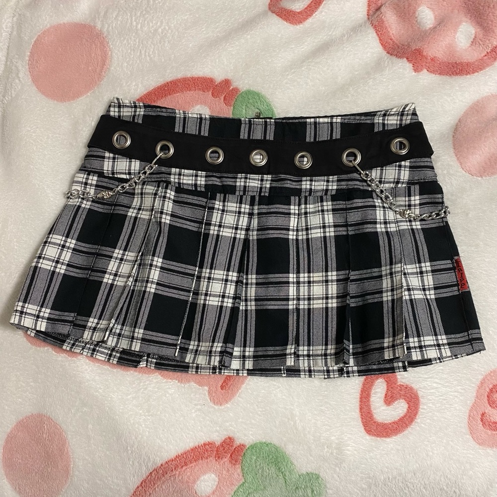 tripp nyc plaid skirt skull chains
